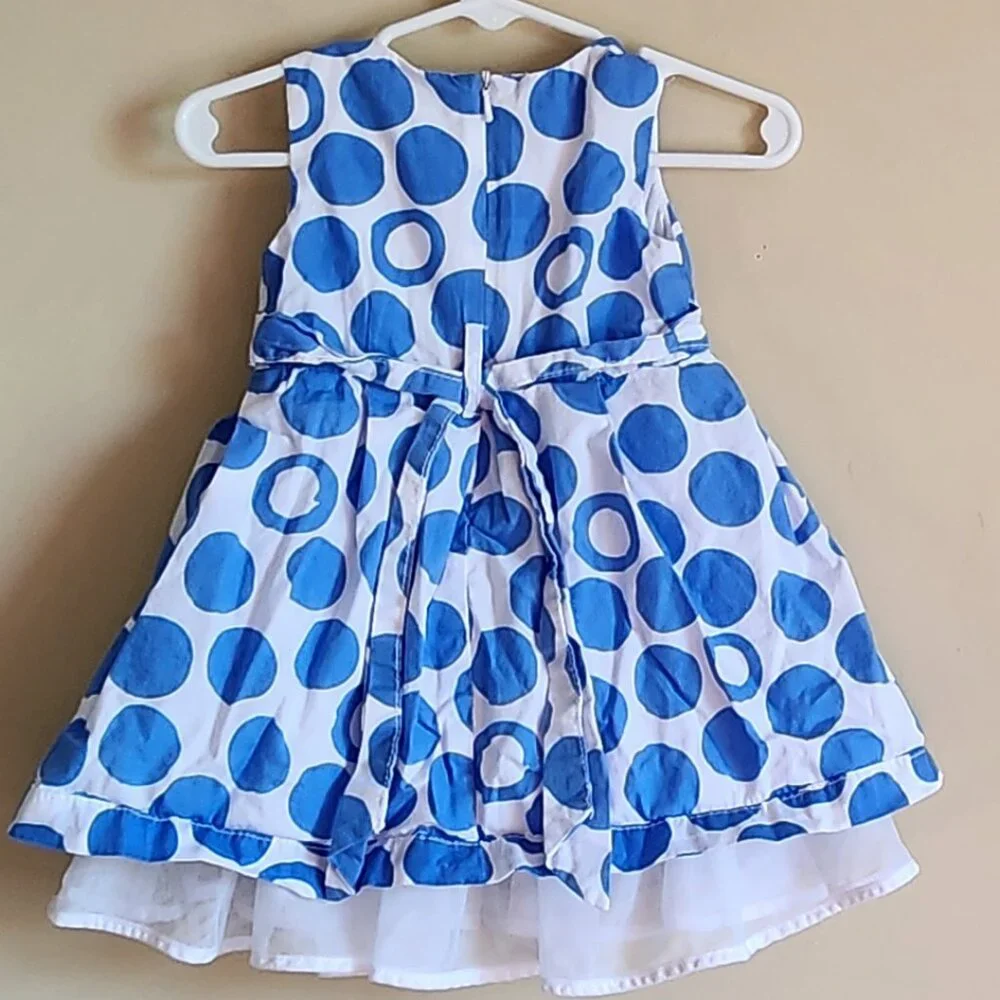 The Children’s Place White w/blue Polka Dots Dress. Size 12 Months